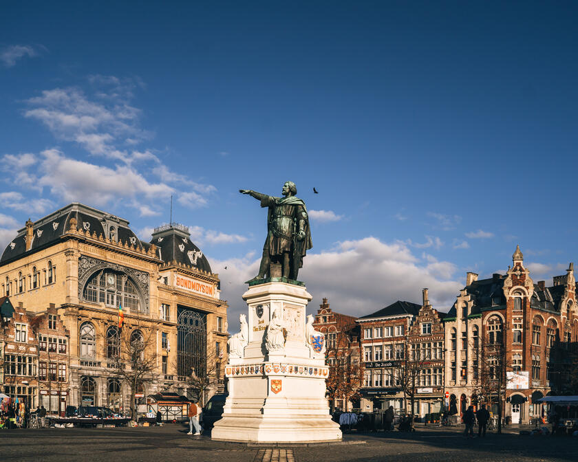 Vrijdagmarkt Gent